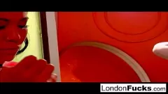play সমকামী প্রেমীদের লন্ডন কী এবং ক্যাপ্রি ক্যান্ডির সাথে দুষ্টুমি করে