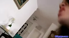 play Yoğun Dick Emme ve POV Seks için Çoraplı 18 Yaşındaki Minyon Babe