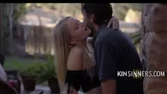Reproducir Pasión prohibida del tío: un encuentro sensual con su sobrina