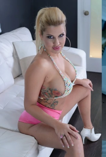 Bintang porno Savana Styles