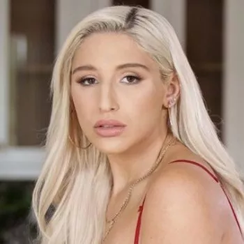 পর্নস্টার Abella Danger