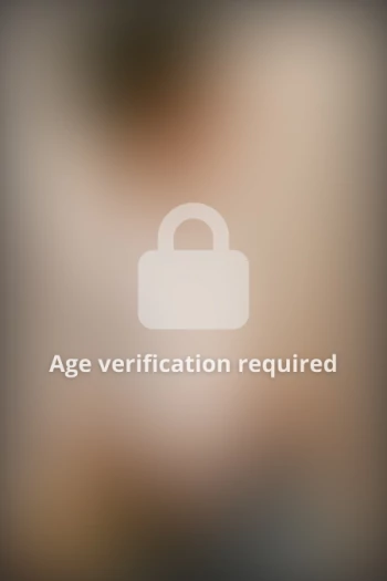 Actrita Scarlet Sade