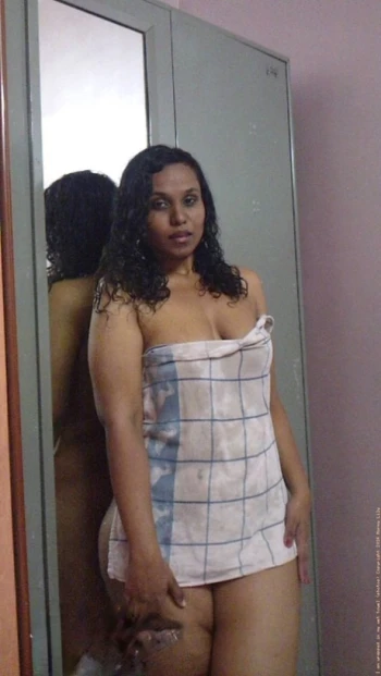 Star du porno Horny Lily